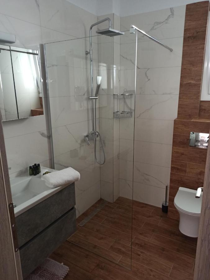 Cyclops Luxury Apartments 이구메니차 외부 사진