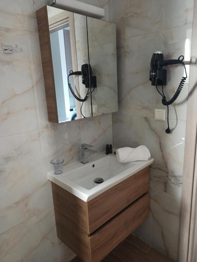 Cyclops Luxury Apartments 이구메니차 외부 사진