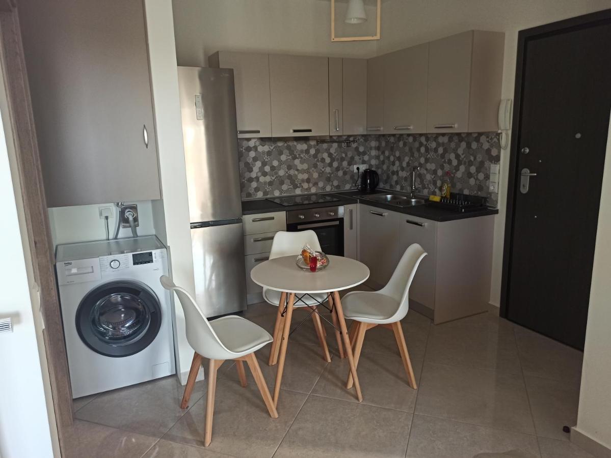 Cyclops Luxury Apartments 이구메니차 외부 사진