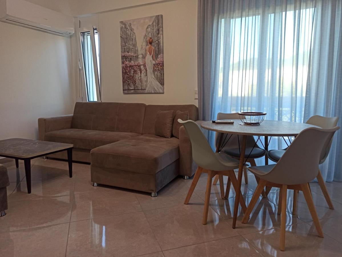 Cyclops Luxury Apartments 이구메니차 외부 사진