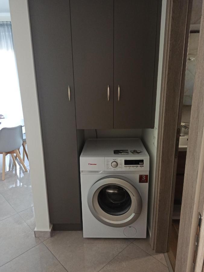 Cyclops Luxury Apartments 이구메니차 외부 사진